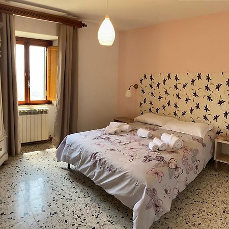 Home Holidays Crasciana, Con Terrazza Vista Sulle Alpi Apuane. Exterior photo