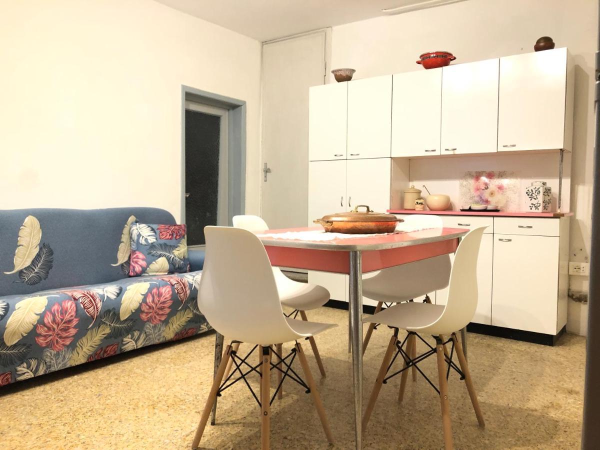 Home Holidays Crasciana, Con Terrazza Vista Sulle Alpi Apuane. Exterior photo